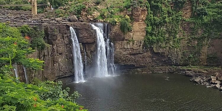 Belagavi Takes Precautionary Measure: No Selfies Near Gokak Waterfalls