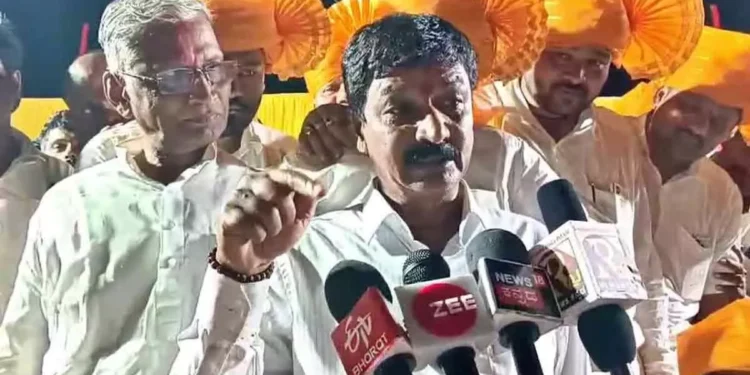 Former Minister Ramesh Jarkiholi worries about brother Satish Jarkiholi’s role in chief minister Siddaramaiah’s cabinet