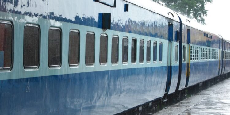 Prakash Hukkeri urges for Inter-City train between Pune and Belagavi