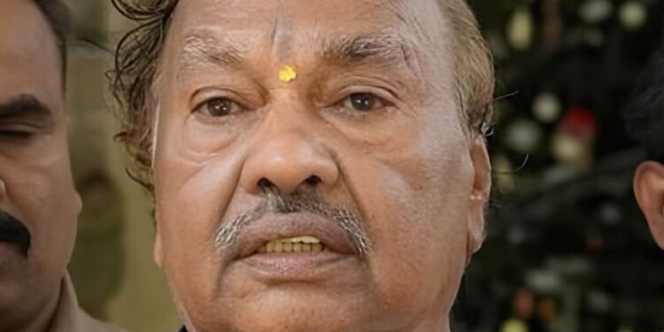 Eshwarappa challenges congress over removal of Savarkar’s portrait in Suvarna Soudha