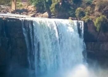Hidkal sends 4,000 Cusecs of water to Gokak Falls