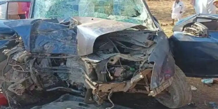 Six dead as a car collides with a tree in Belgaum
