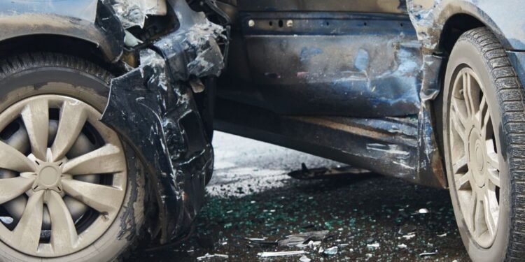 Lawyer loses life in a tragic road accident in Khanapur