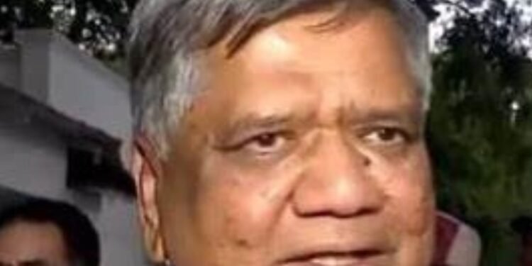 Jagadish Shettar rents house in Belagavi, counters “Outsider” criticism