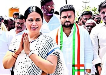 Candidates in Belgaum struggle with campaigning due to summer heat