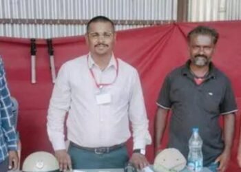 Two lakh cash confiscated at Kanabargi Check Post