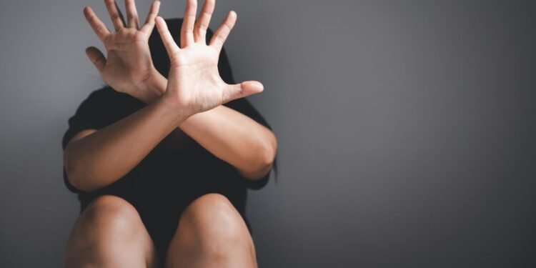 Man assaults a female conductor over change fare