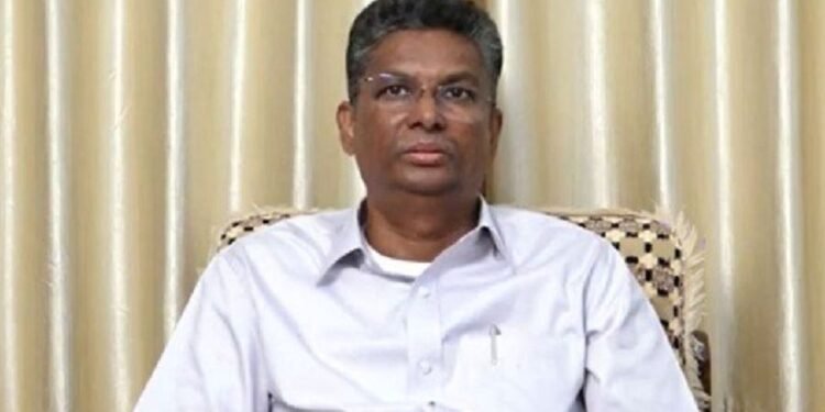 Satish Jarkiholi Criticizes HD Kumaraswamy, Urges Submission of Pen Drive for Inquiry