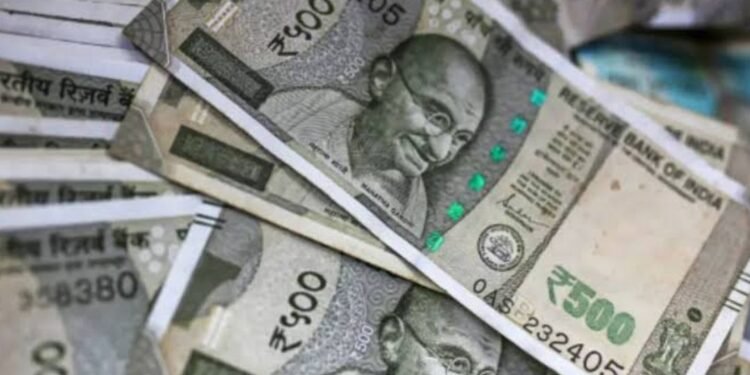 Police Seize 20 Lakh Cash, Arrest 5 Congress Members for Distributing Money