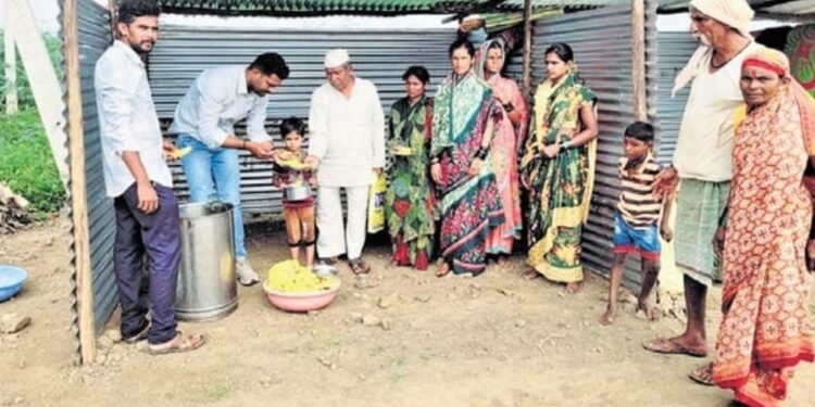 Residents Flee to Relief Centers Amid Continued Rain and Flood Warnings Along Krishna River