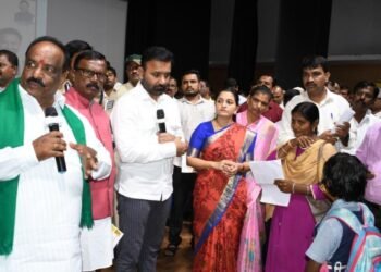 Belgaum to form 135 km human chain on World Democracy Day