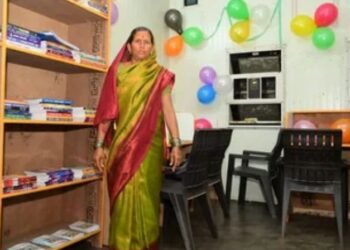Gruhalakshmi beneficiary opens library for rural students in Mantur, Belagavi