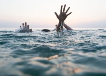 Belagavi hero risks life to rescue drowning woman