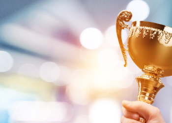 Ninth Standard girl from Adarsh Vidyalaya to receive bravery award for saving woman from suicide