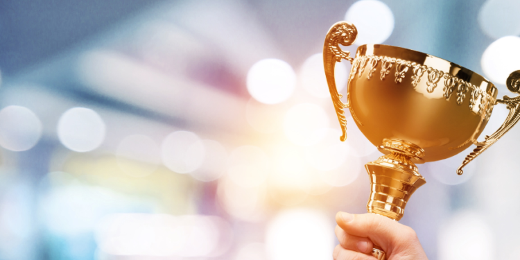 Ninth Standard girl from Adarsh Vidyalaya to receive bravery award for saving woman from suicide