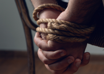 Masked men abduct woman and son, snatch mangala sutra in Vadagaon