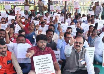 Guest lecturers protest in Belagavi, demand regularisation and wage hike