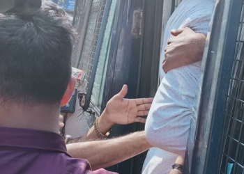 Belagavi police detain MES leaders and activists protesting winter session