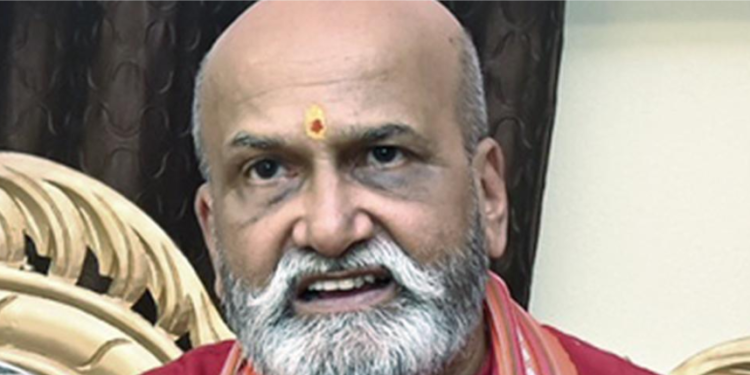 Forest department successfully captures elephant after three months of damage in Khanapur