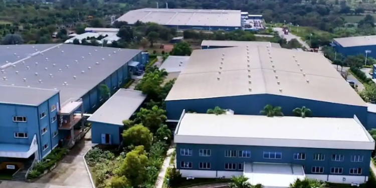 Vehicle bursts into flames near Shahapur, no injuries reported