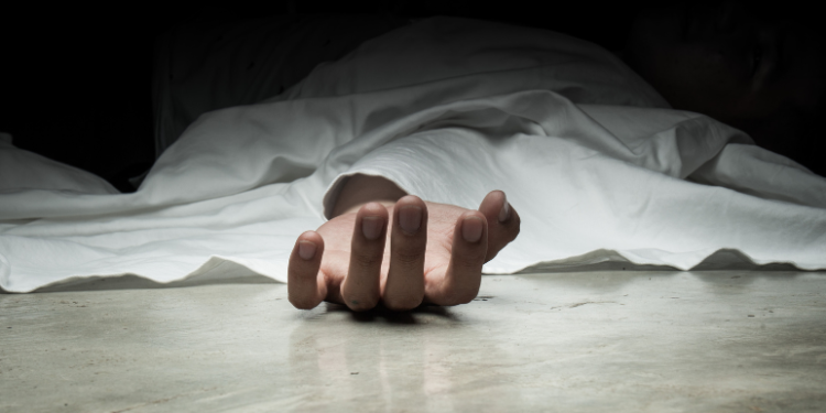 Ambulance driver from Shahapur dies by suicide over unpaid salary