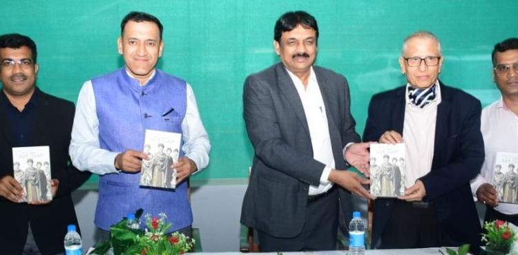 Massive fire erupts at Koganoli Toll Plaza in Belagavi, thick smoke engulfs area