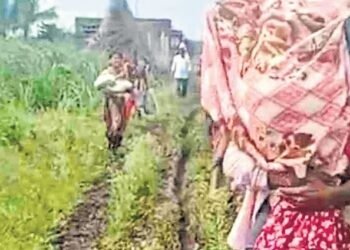 Belagavi villagers slam officials after mother, newborn carried 1.5 km to reach ambulance