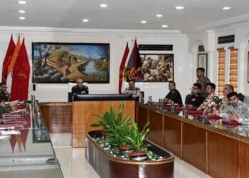 Belagavi DC’s Mahaprasad remark sparks row, BJP faces backlash