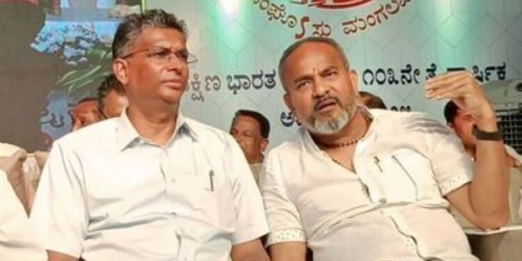 Rivalry between Jarkiholi and Katti camps turns dramatic in Belagavi 