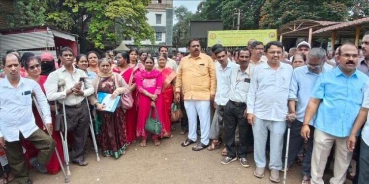 Belagavi teachers boycott survey duty over arbitrary deputation
