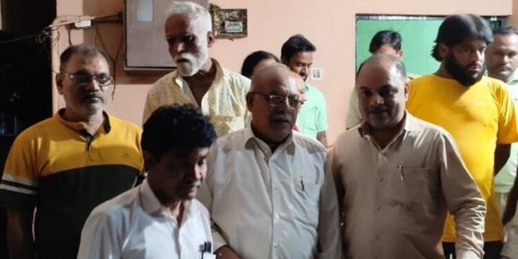 Rivalry between Jarkiholi and Katti camps turns dramatic in Belagavi 