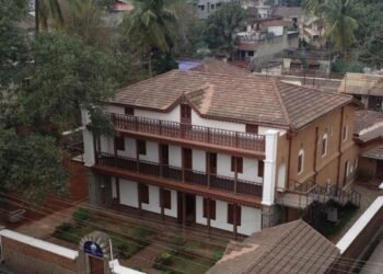 Satish Jarkiholi declares intent to seek Karnataka CM post after 2028 elections