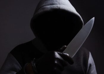 Belgaum constable murders ex-wife six months after divorce; slits throat, stabs her thrice