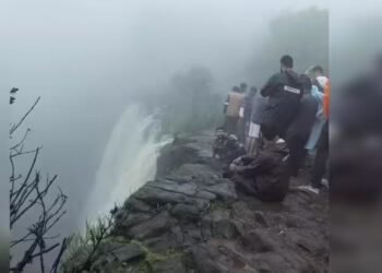 Eco-activist flags violations, wants tourism stopped at Chikhale waterfalls