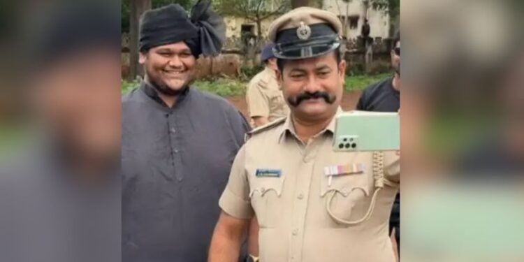 Belagavi police officer transferred over viral selfie with MES leader