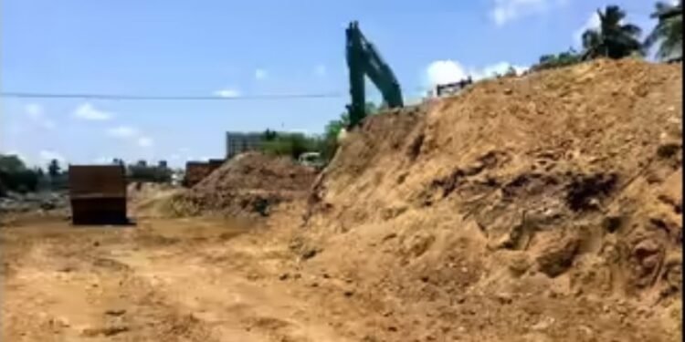 Bike rider dies after crashing into wall while fleeing stray dogs in Belagavi