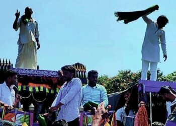 Sugarcane farmers in Belagavi end month-long agitation after CM promises committee review